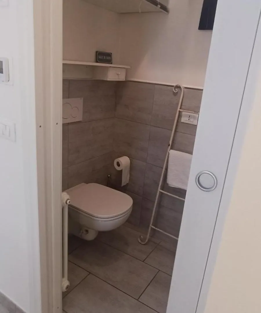 Carducci Bed & Breakfast Como Italy