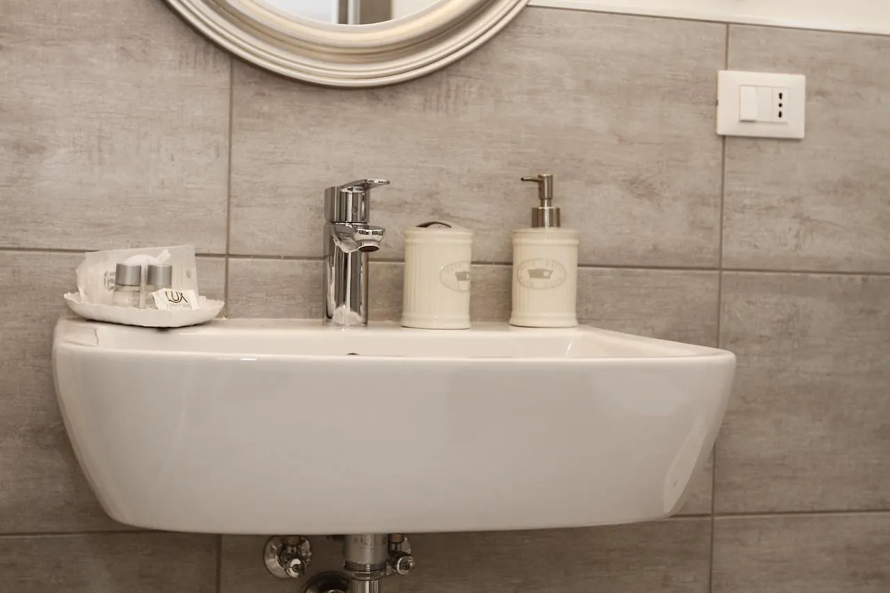 Carducci Bed & Breakfast Como